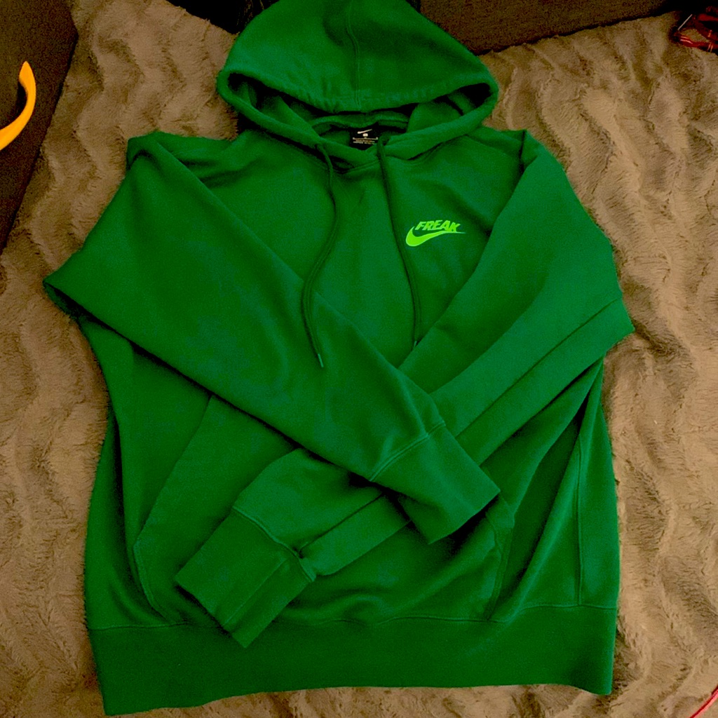 Nike Green Giannis Freak Hoodie M